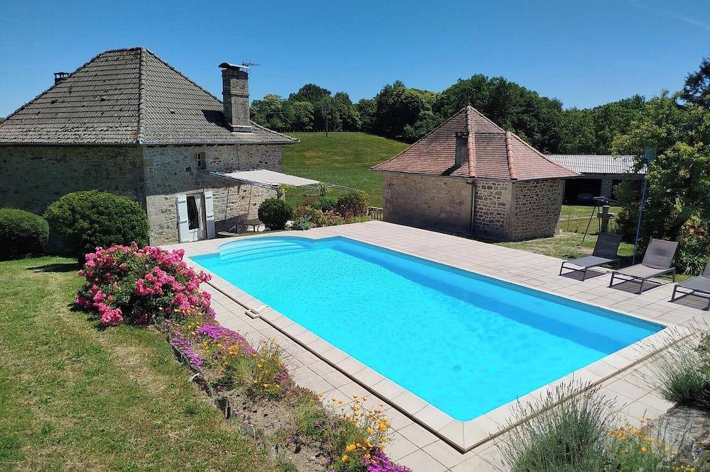 Gite de caractère  avec piscine privée dans le Lot in Comiac, Lot