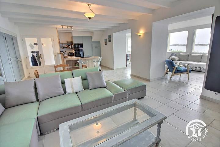 Gîte pour 7 personnes, avec terrasse, animaux acceptés à Pleubian - 4