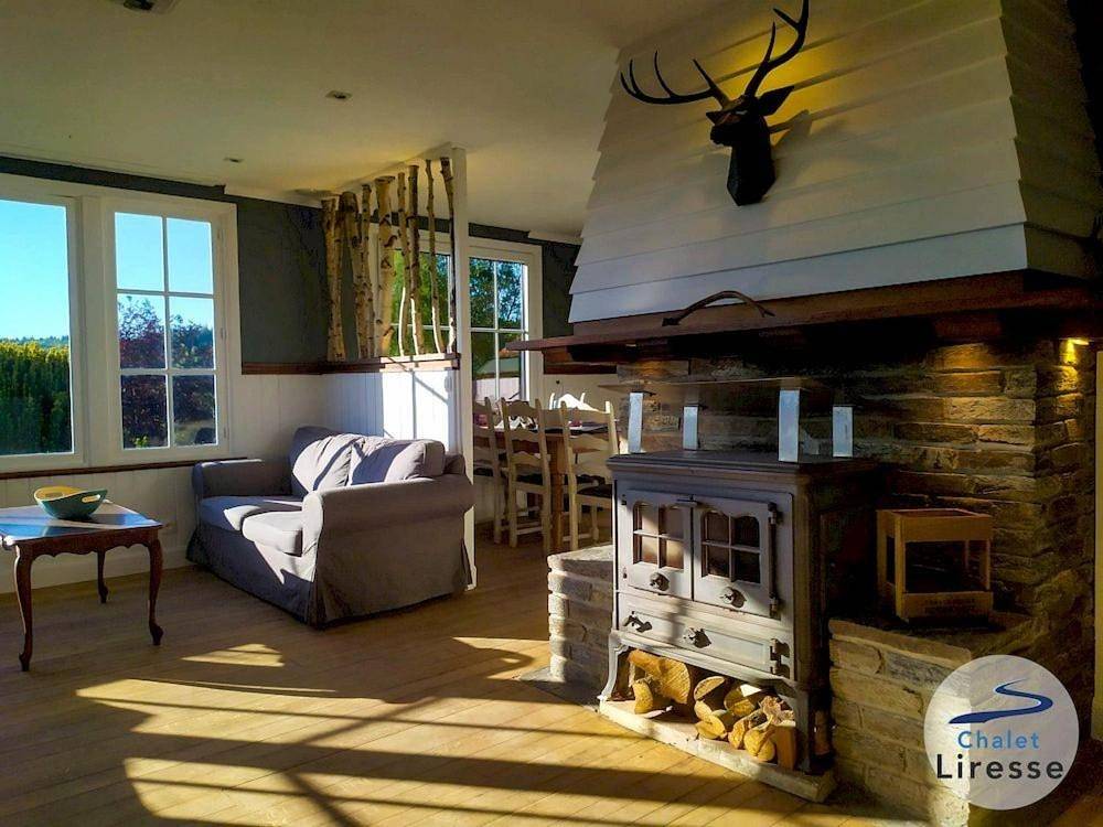 Three-Bedroom Chalet in Bouillon, Région de Neufchâteau