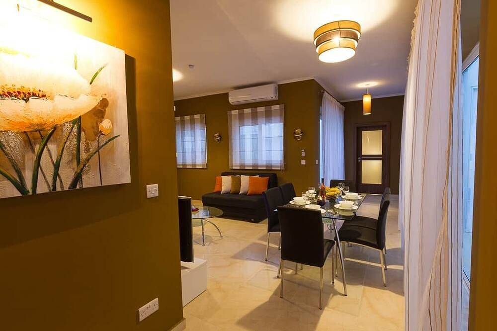 Ganze Wohnung, Apartment 29: Two-Bedroom Apartment near St. Julian's in Swieqi, Insel Malta