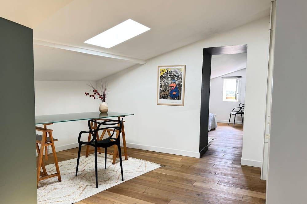 House-Ensuite-Landmark view in Grignan, Nyons region