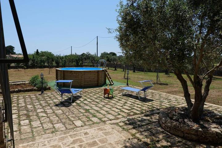 Maison de campagne pour 8 personnes, avec piscine ainsi que vue et jardin, animaux acceptés à Tricase - 3