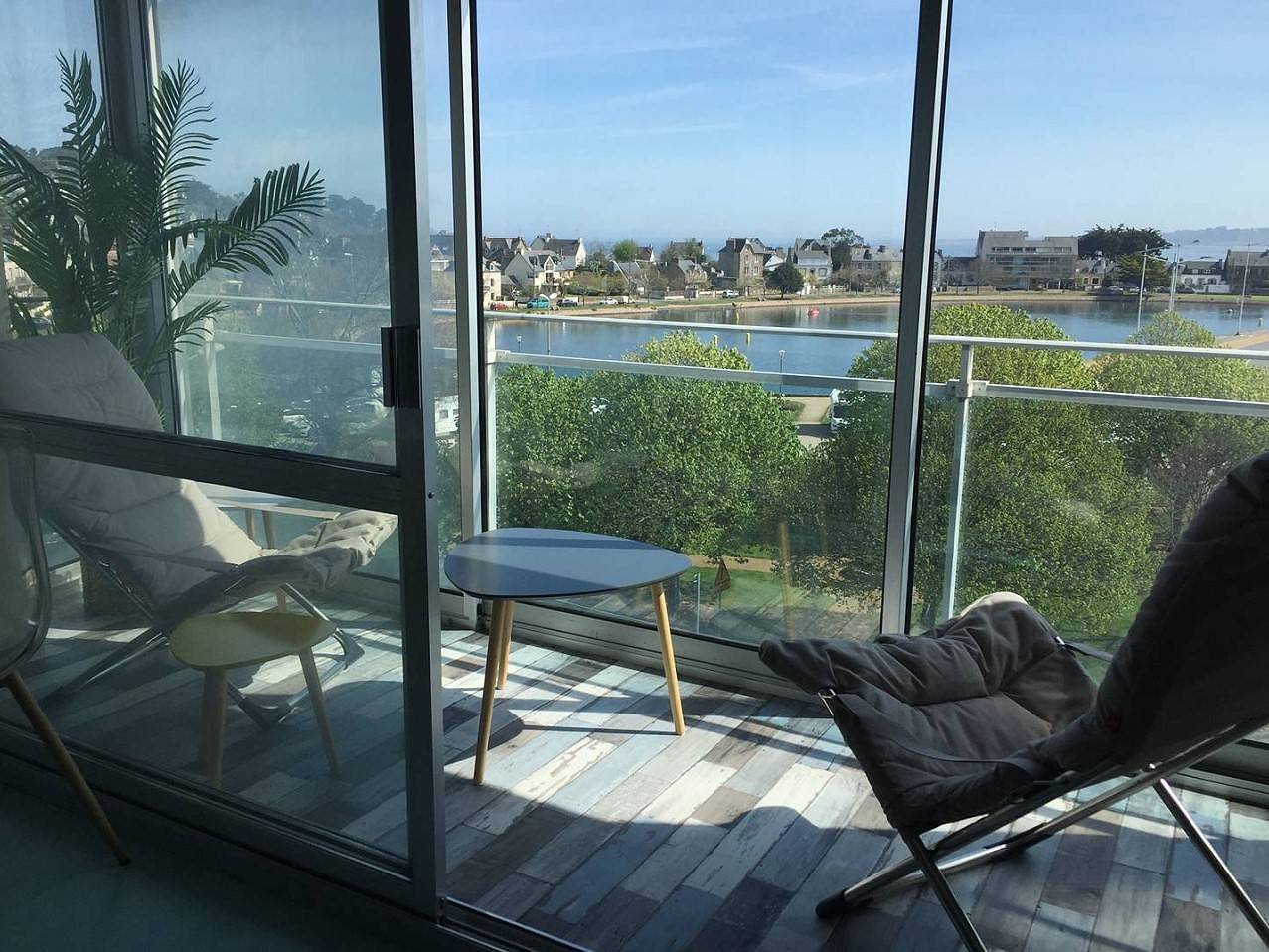Appartement De Vacances pour 4 Personnes dans Perros-Guirec, Région de Lannion