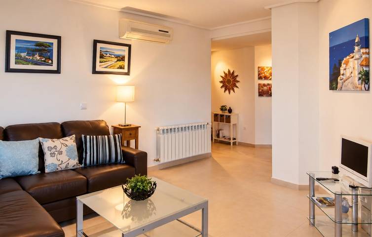 Entire holiday apartment, Beachside Apartment with Terrace, AC & Pool in Murcia, Murcia Inland