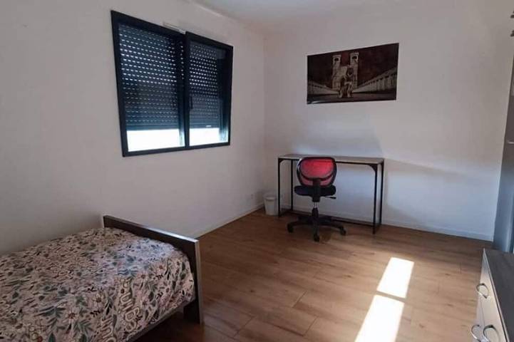 Location de vacances pour 3 personnes, avec jardin à Rumilly - 2