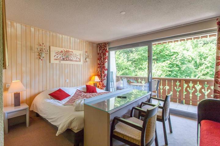 Hôtel pour 2 personnes, avec Balcon et Terrasse ainsi que Jardin et Piscine