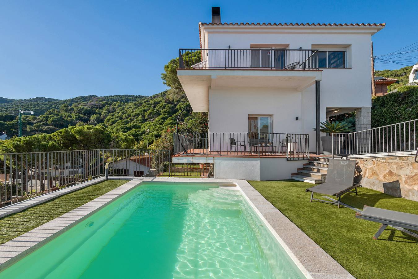 Appartement 'Habitaciones Marice' avec vue mer, piscine privée et Wi-Fi in Premià de Dalt, Costa del Maresme