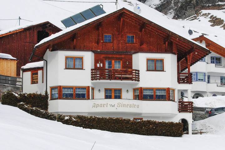 Ferienwohnung für 4 Personen, mit Balkon in Kappl