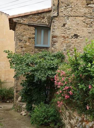 Gîte pour 2 personnes, avec vue à Roquebrun