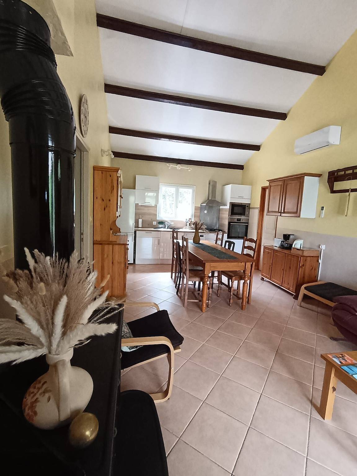 Maison de vacances 'Familiale Tranquille' avec vue montagne, terrasse commune et climatisation in Manso (homonymie), Parc naturel régional de Corse