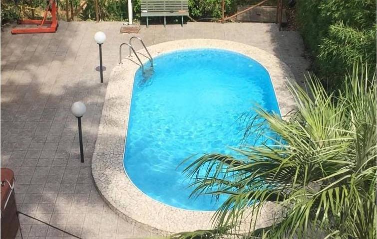 Casa vacanza per 22 persone, con Idromassaggio e Piscina a Sacrofano