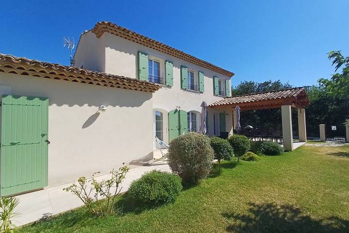 La Bastide Saint Roch - Modern and spacious in a quiet location with a pool in La Tour-d'Aigues, Parc naturel régional du Luberon