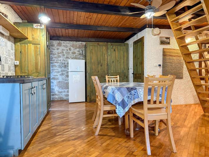 Ferienwohnung für 6 Personen, mit Terrasse und Garten auf Murter - 2