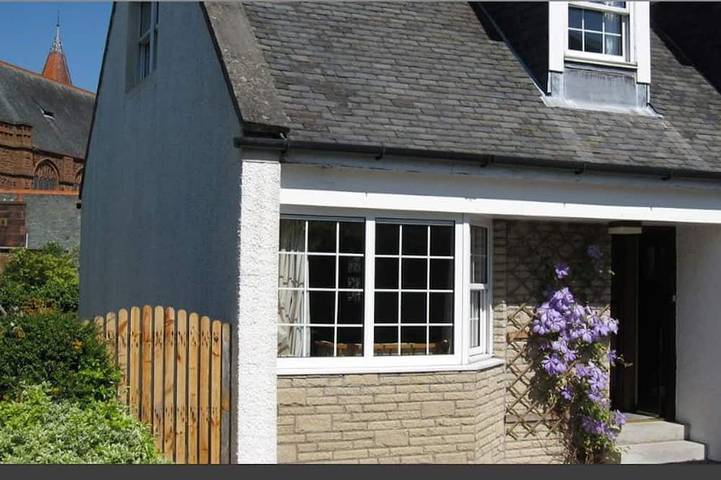 Gîte pour 3 personnes, avec Terrasse et Jardin à Ayr