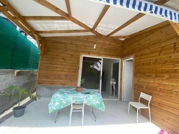 Bungalow pour 2 personnes, avec terrasse en Martinique