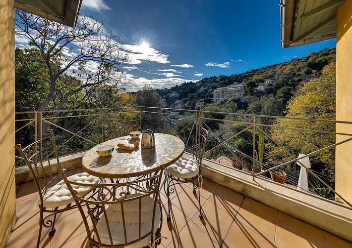 Villa pour 6 personnes, avec terrasse et piscine à Nice
