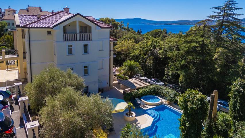 Ganze Wohnung, Apartman Emilia pool Crikvenica by Villas Guide in Gradsko kupalište (Crikvenica), Crikvenica