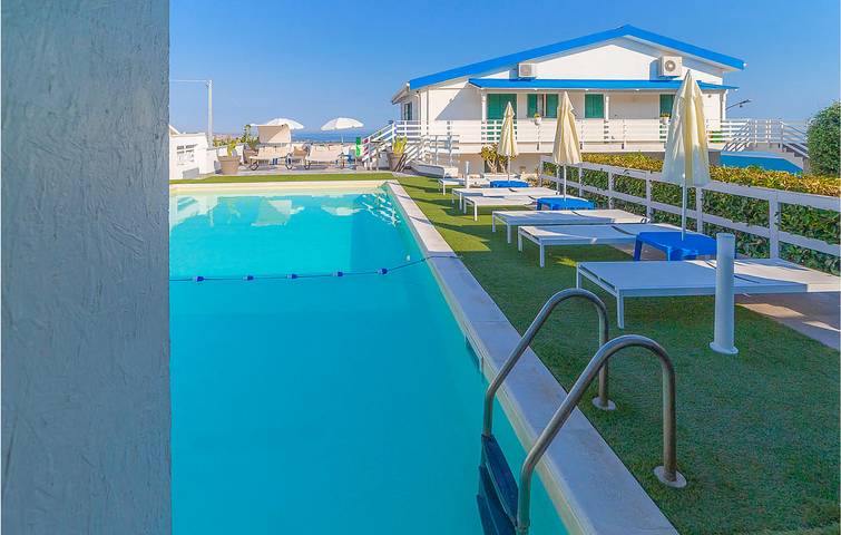 Location de vacances pour 8 personnes, avec piscine et terrasse, animaux acceptés à Ragusa - 4