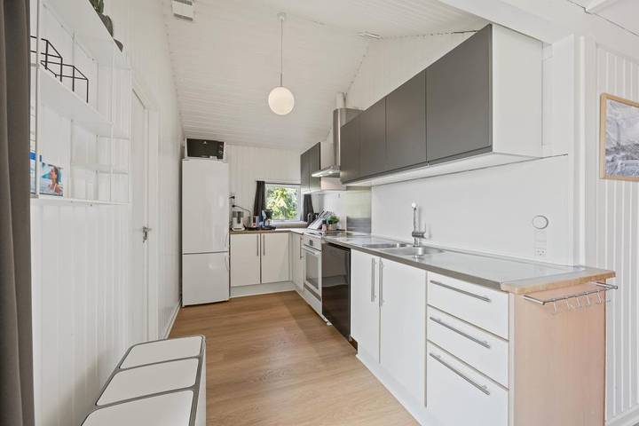 Ferienhaus für 8 Personen, mit Balkon/Terrasse und Whirlpool sowie Terrasse und Garten auf Rømø - 4