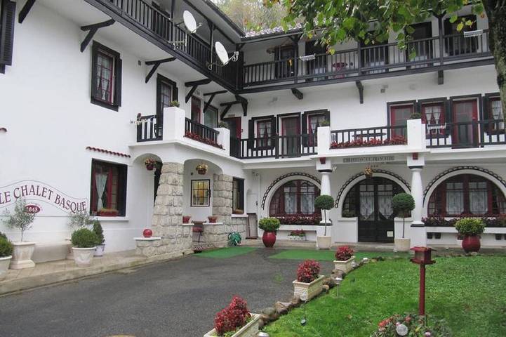 Gîte pour 3 personnes, avec sauna ainsi que jacuzzi et jardin, animaux acceptés dans Capvern les Bains