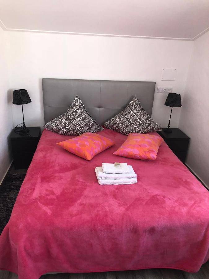Maison de campagne pour 4 personnes, avec terrasse et jacuzzi ainsi que jardin et piscine, animaux acceptés à Torres Vedras - 2