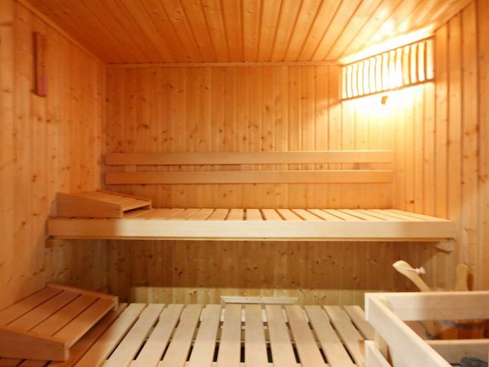 Gîte pour 6 personnes, avec sauna et piscine ainsi que terrasse et jardin à Plumergat - 2