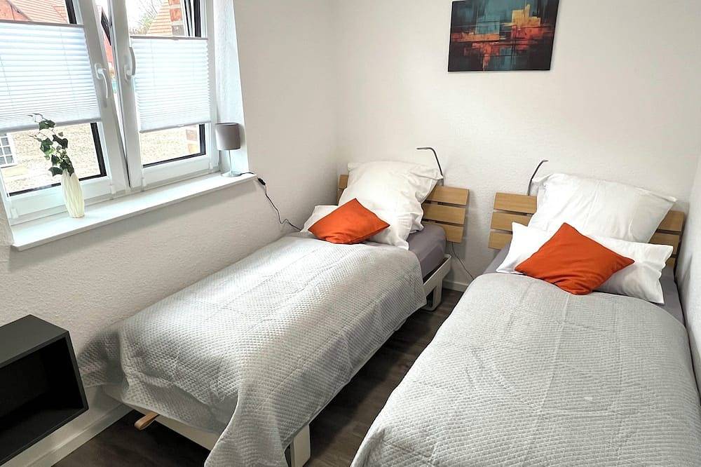 \"Elstar\" - Barrierefreies Ferienhaus mit Carport Terrasse Netflix Free Wifi in Meppen, Hasetal