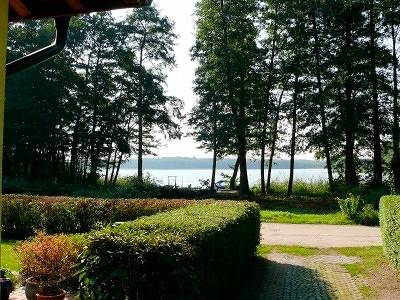 Ferienhaus für 8 Personen, mit Garten und Seeblick sowie Terrasse und Sauna in Jabel - 4