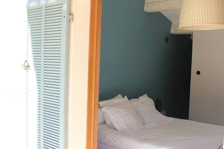 Location de vacances pour 12 personnes, avec terrasse et jardin, animaux acceptés à Gémenos - 3