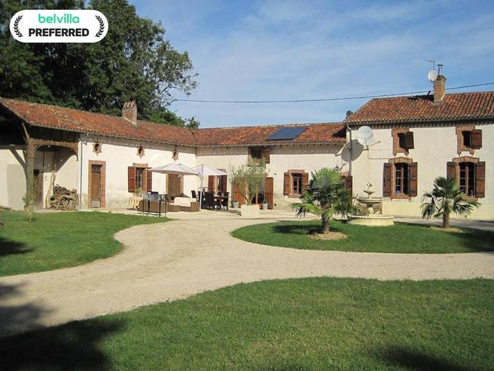 Location de vacances pour 6 personnes, avec jardin ainsi que piscine et terrasse à Buzon - 2