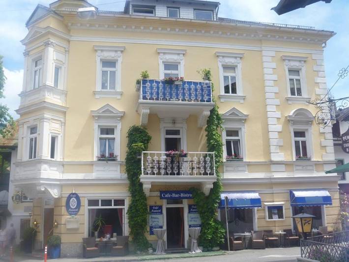 Ferienwohnung für 6 Personen, mit Balkon und Terrasse sowie Sauna und Seeblick in St. Gilgen