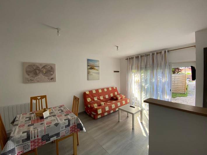 Gîte pour 2 personnes, avec jardin à Saint-Georges-de-Pointindoux