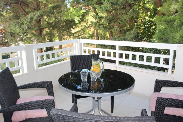 Apartament wakacyjny dla 5 osób, z balkon/ taras, zwierzęta dozwolone w Mimice