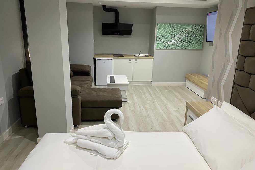 Entire apartment, Deluxe Silver in Linares, Jaén Province