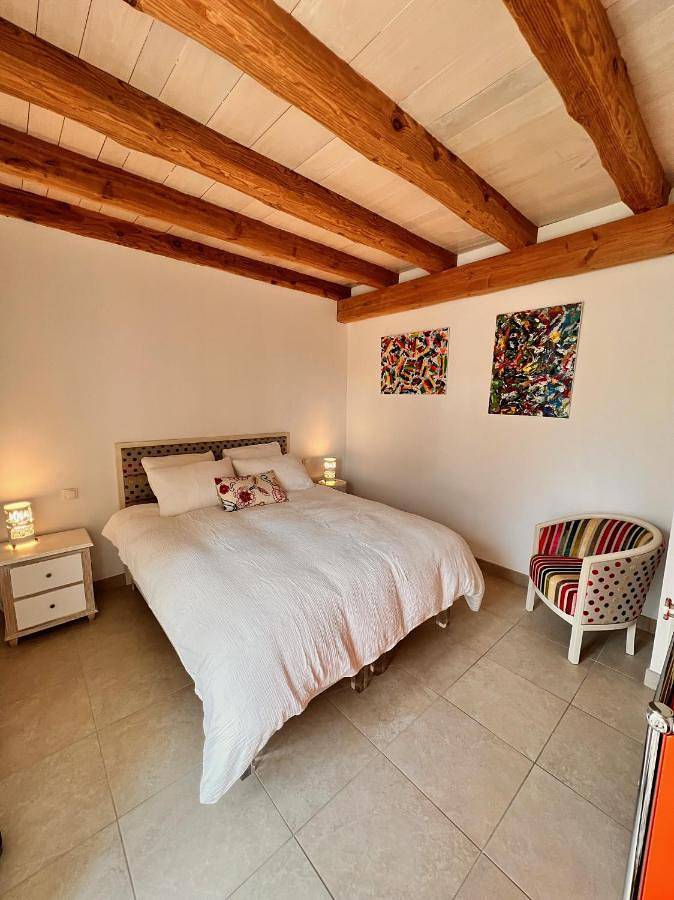 Location de vacances pour 2 personnes, avec jardin ainsi que vue et piscine à Cazals - 4