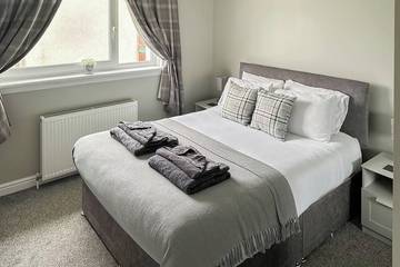 Log Cabin for 4 People in Caol, Loch Eil, Photo 1
