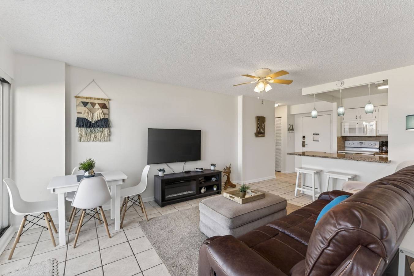 Appartement entier, Oceanfront Beach Condo, Pool, Gym, Fishing Surfing in Virginia Beach