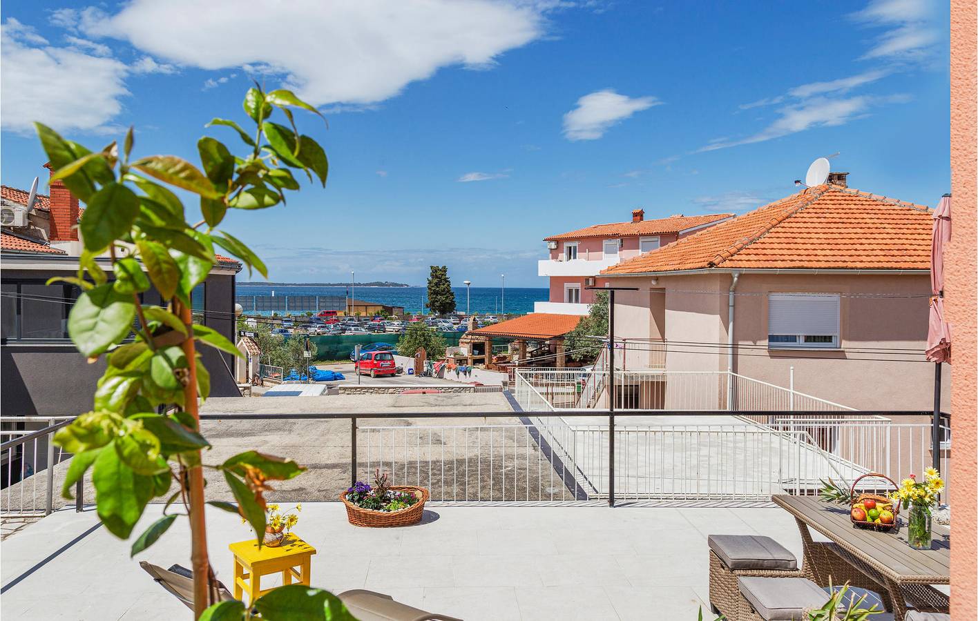 Ganze Ferienwohnung, Apartment am Meer mit Terrasse, WLAN und in der Nähe von Restaurants – Peroj in Fazana, Südküste Istrien