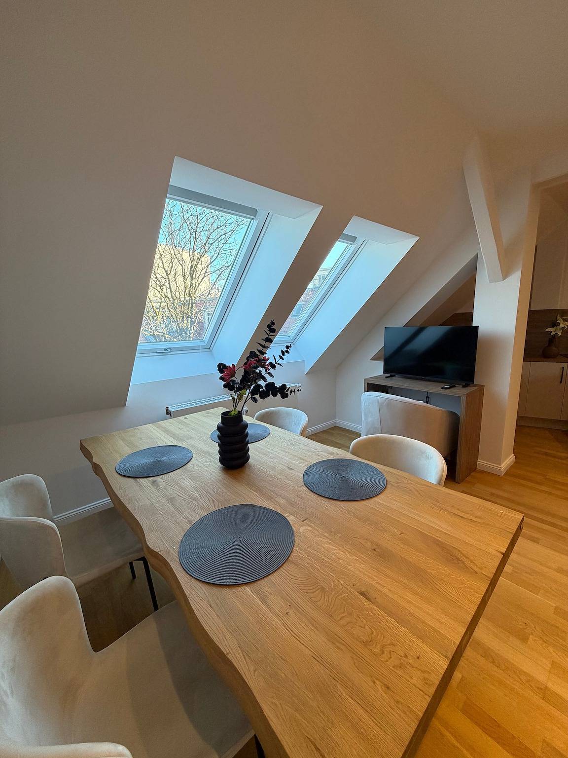 Modernes Luxus-Ferienhaus Ku’damm für 14 Personen mit Wlan in Berlin Innenstadt, Berlin