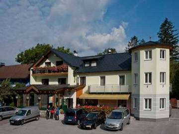 Hotel für 3 Personen, mit Balkon, kinderfreundlich in Steinbach am Attersee