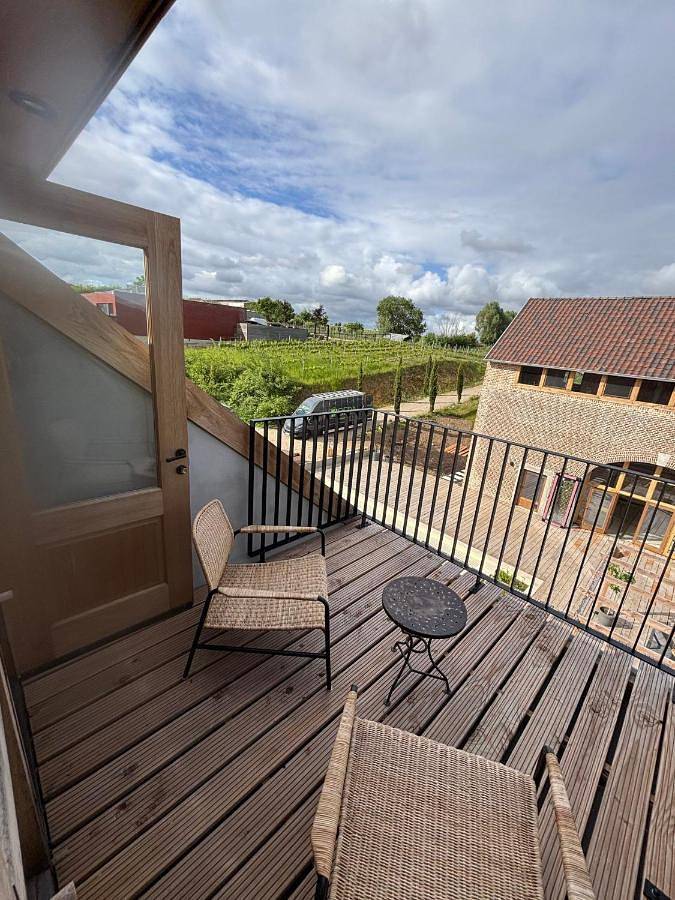 Chambre d’hôte pour 2 personnes, avec jardin ainsi que vue et piscine à Tongres - 3