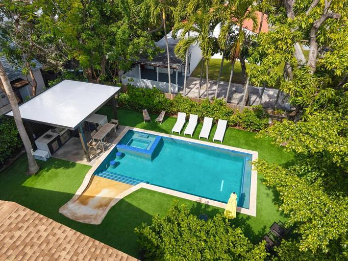 Chalet para 12 personas, con piscina y sauna además de jardín y vistas, Se admiten mascotas - 1