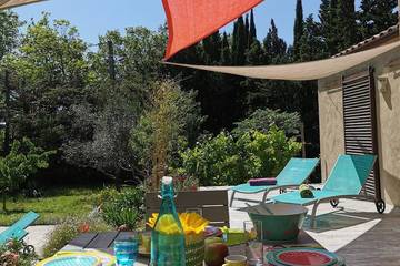 Gîte pour 6 personnes, avec jardin, animaux acceptés à Saint-André-de-Roquelongue