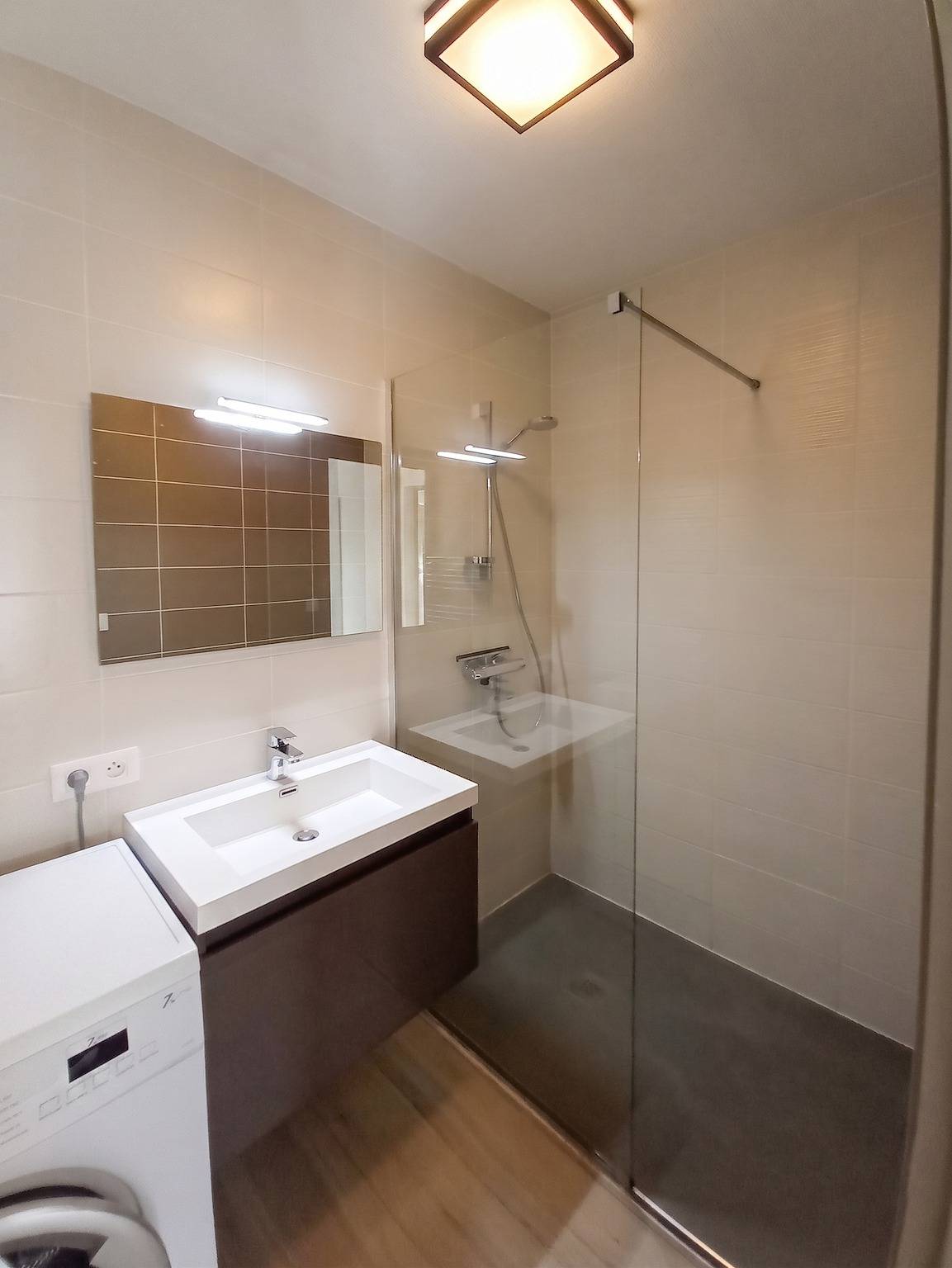 Apartamento entero, Apartamento encantador en Chambéry 35 m² + balcón privado in Chambéry, Chambéry region
