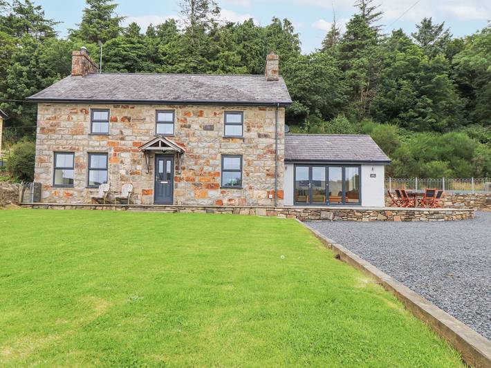 Cottage for 8 people, with garden in Gwynedd