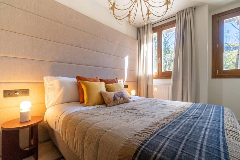 Ganze Wohnung, Steinhaus nahe Skigebiet Cerler in Cerler, Benasque