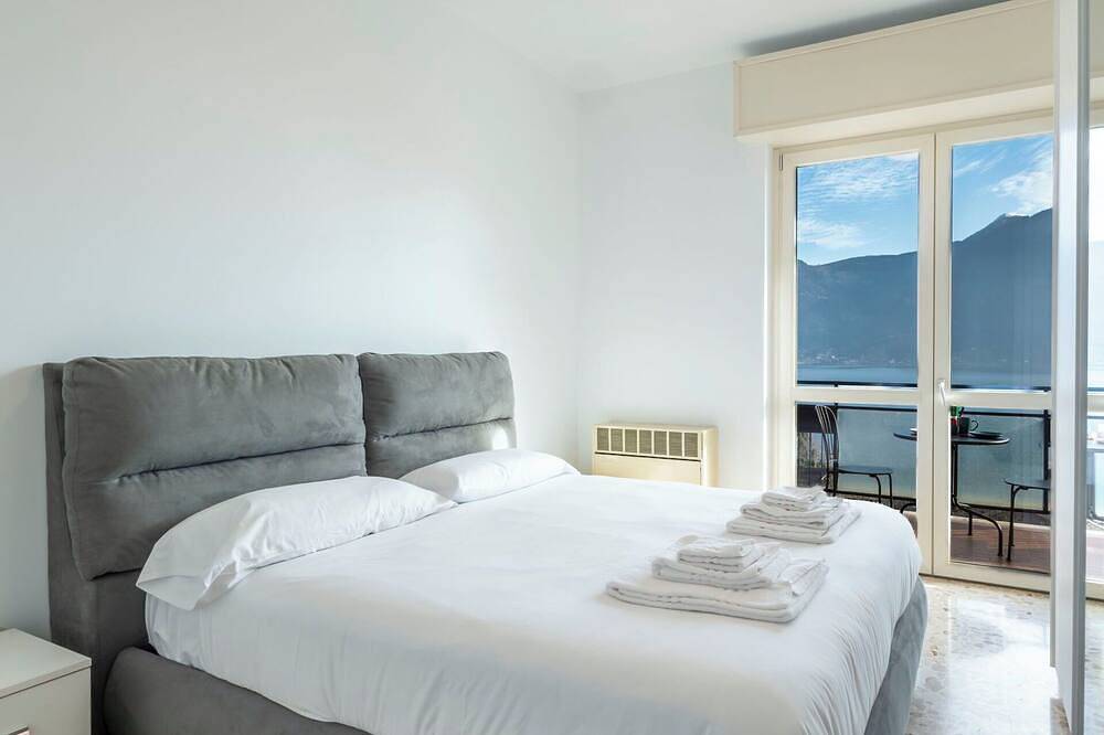 Ganze Wohnung, Angenehme Wohnung für 5 Leute mit W-Lan, Klimaanlage, Tv, Balkon und Haustiere erlaubt in Lovere, Iseosee