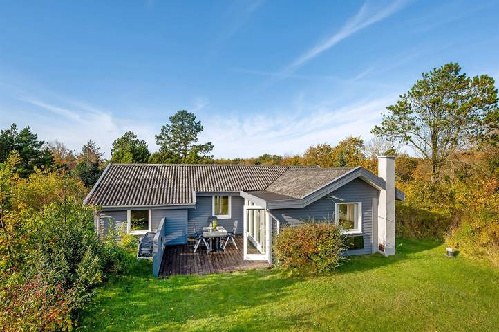 Feriehus for 6 personer, med terrasse - 1