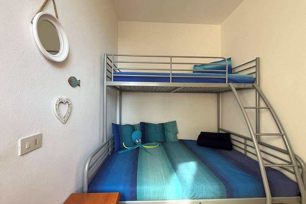 Apartamento entero, Apartamento A 300 Metros Del Mar Y 700 Metros De La Estación in Castiglioncello, Costa Etrusca