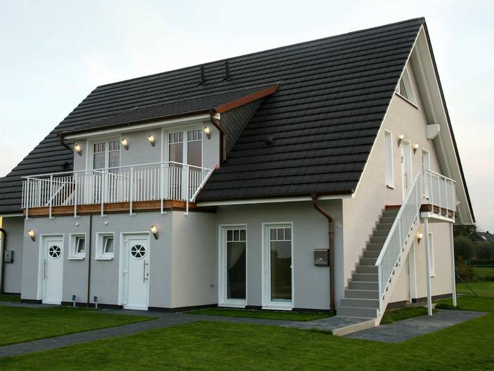 Ferienwohnung für 4 Personen, mit Balkon und Terrasse sowie Garten in Börgerende-Rethwisch